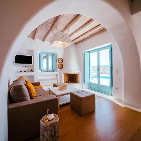 Lydia 4 Bed With Pool In Psarrou Ag Lazaros