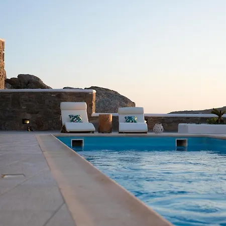 Lydia 4 Bed With Pool In Psarrou Ag Lazaros * Mykonos Town