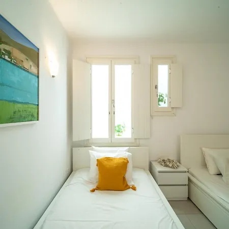 Lydia 4 Bed With Pool In Psarrou Ag Lazaros * Mykonos Town
